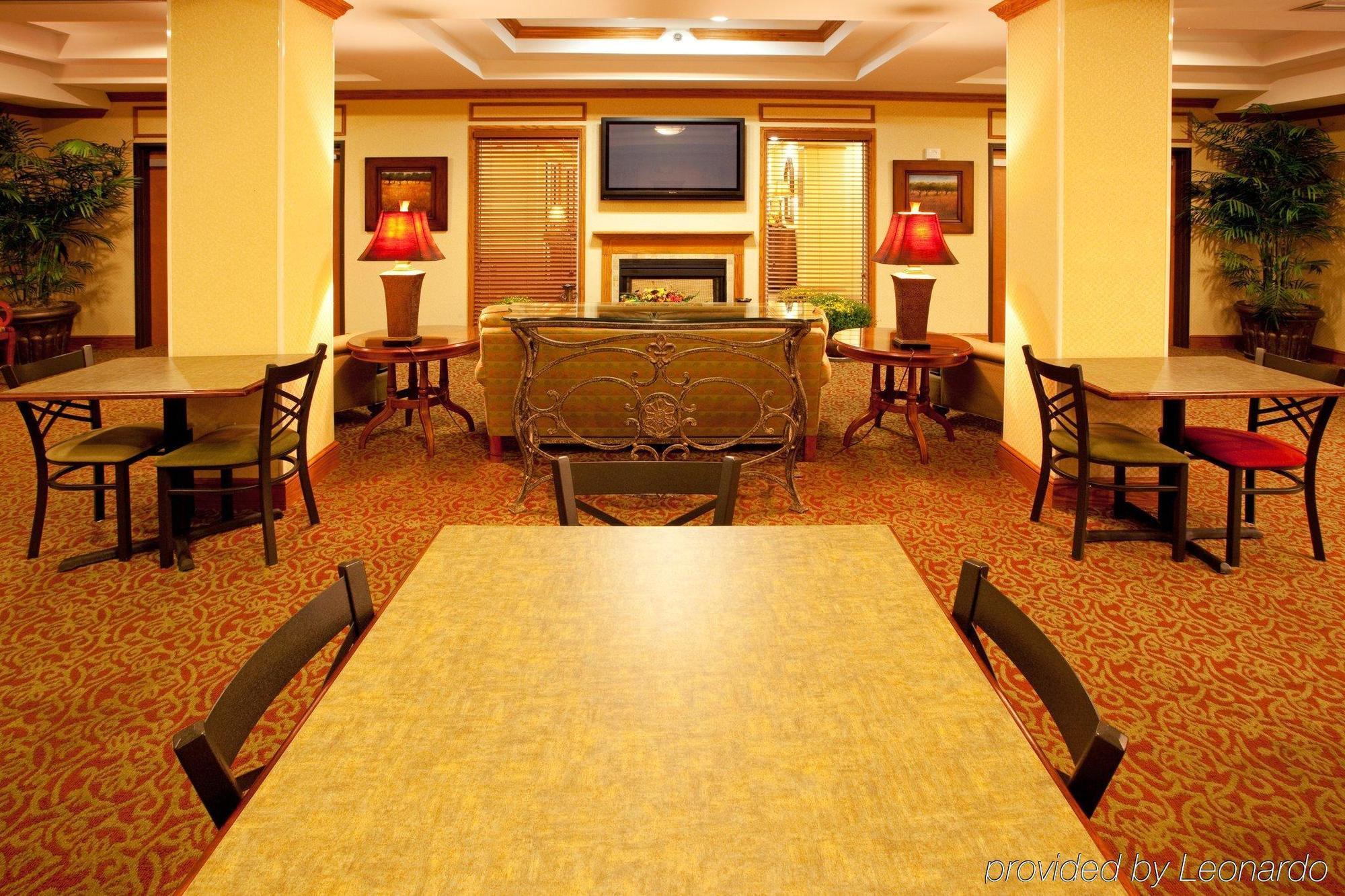 Holiday Inn Express Mineral Wells By Ihg Parkersburg Buitenkant foto