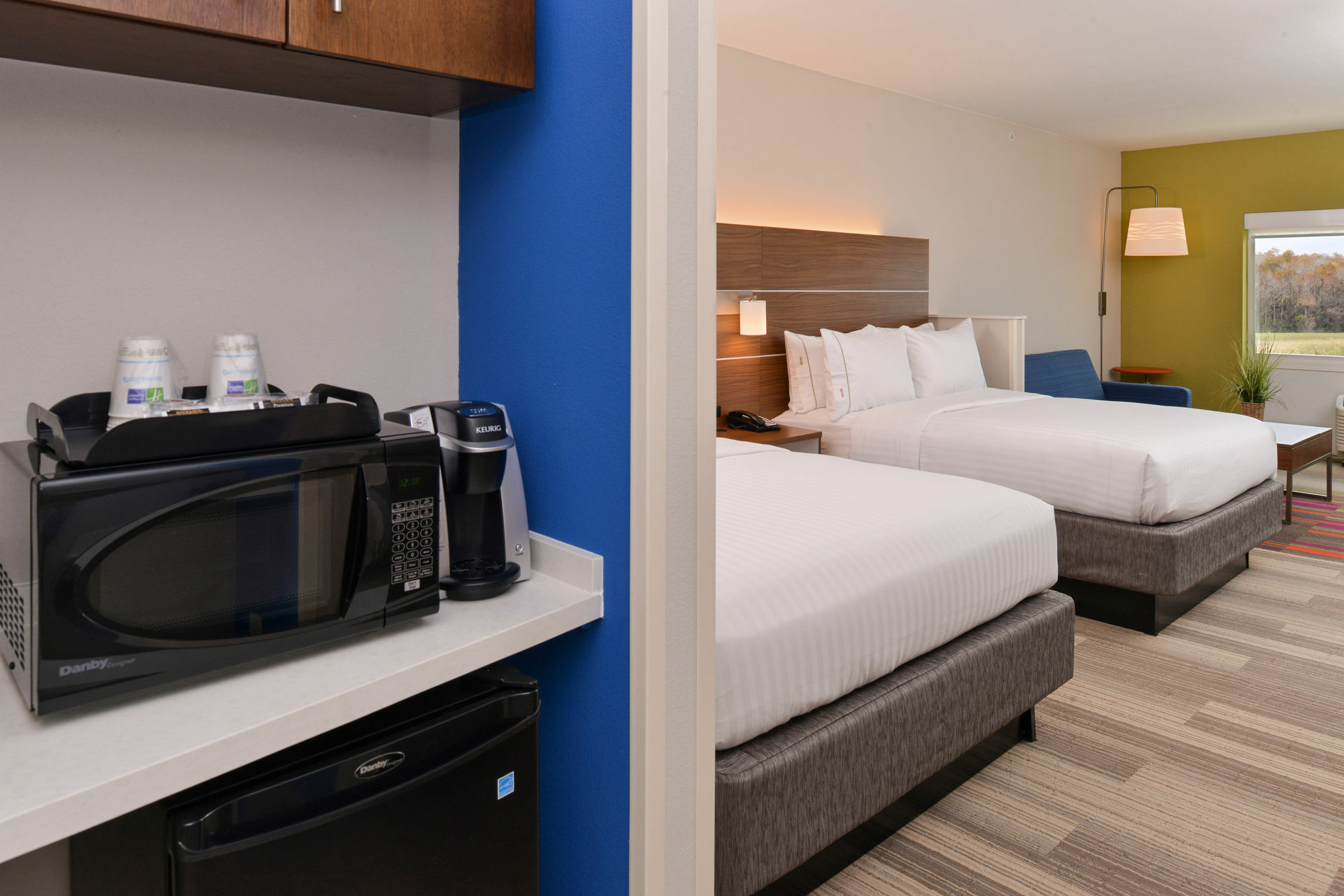 Holiday Inn Express Mineral Wells By Ihg Parkersburg Buitenkant foto