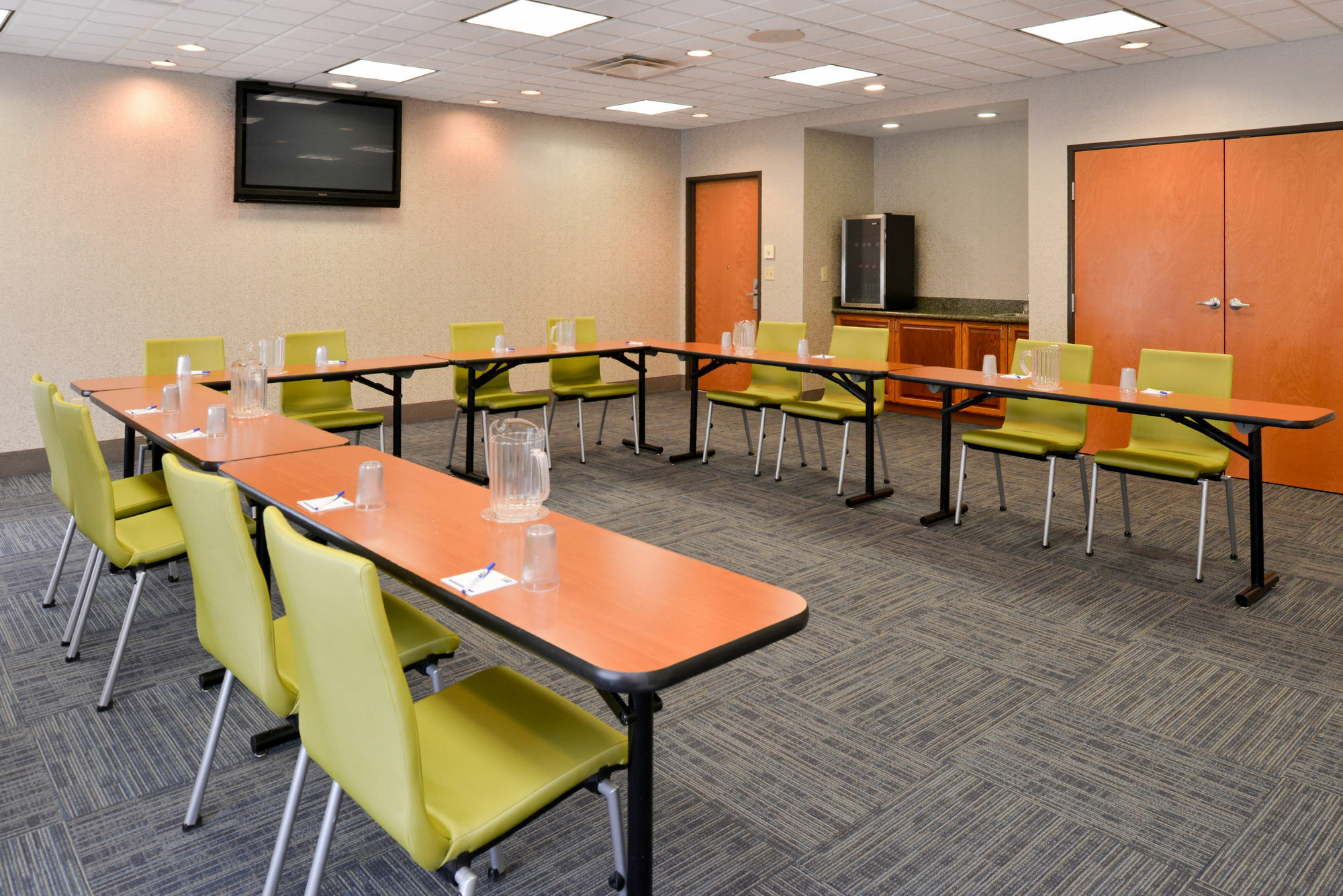 Holiday Inn Express Mineral Wells By Ihg Parkersburg Buitenkant foto