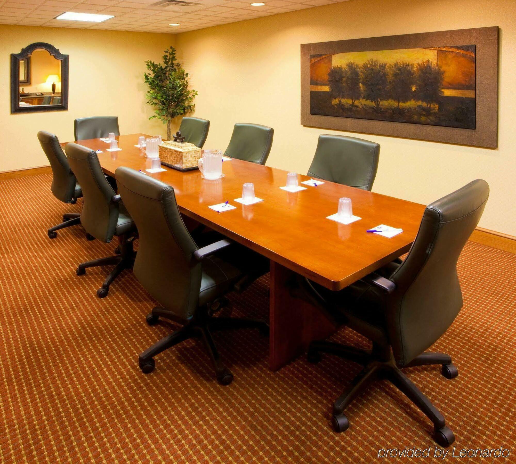 Holiday Inn Express Mineral Wells By Ihg Parkersburg Buitenkant foto
