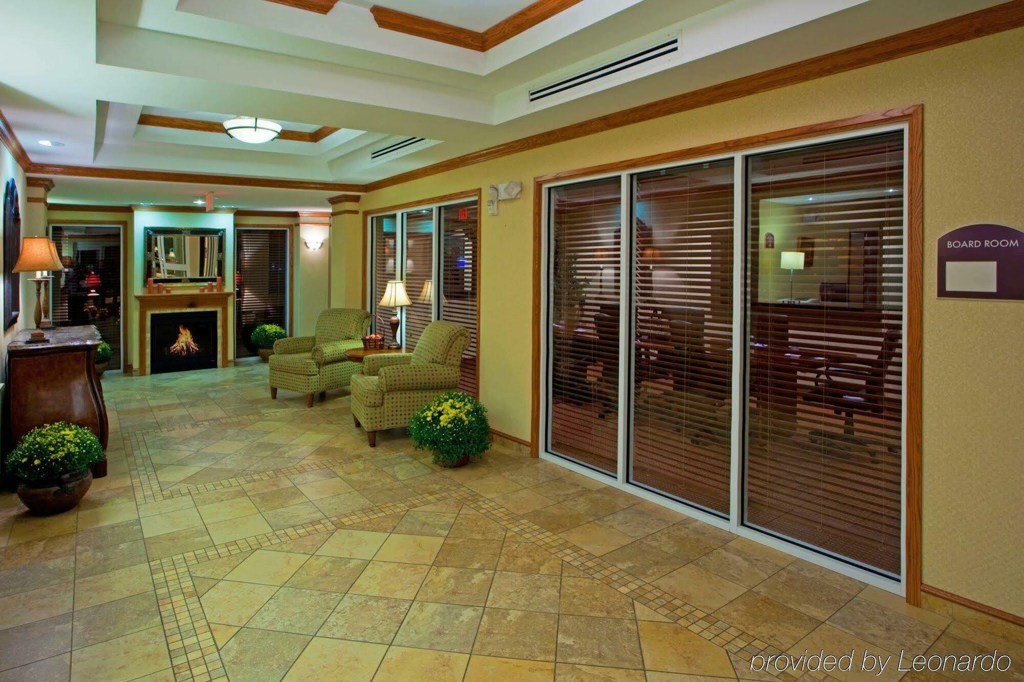 Holiday Inn Express Mineral Wells By Ihg Parkersburg Buitenkant foto